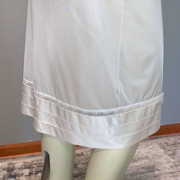 Vintage Lorraine White Long Slip Skirt Size Tall Small - Picture 6 of 12